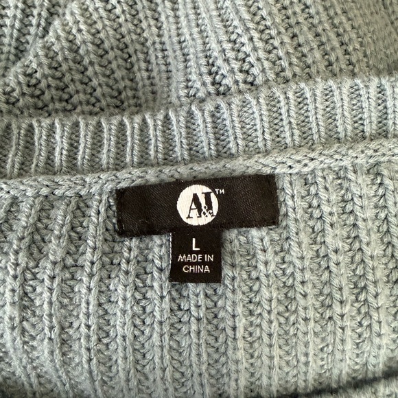 Women's Blue Sweater - Picture 2 of 3